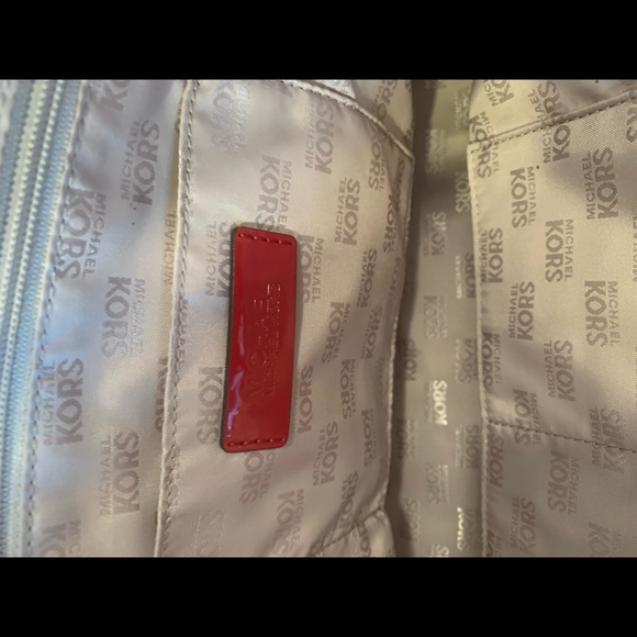 Sold - Picture 3 of 3